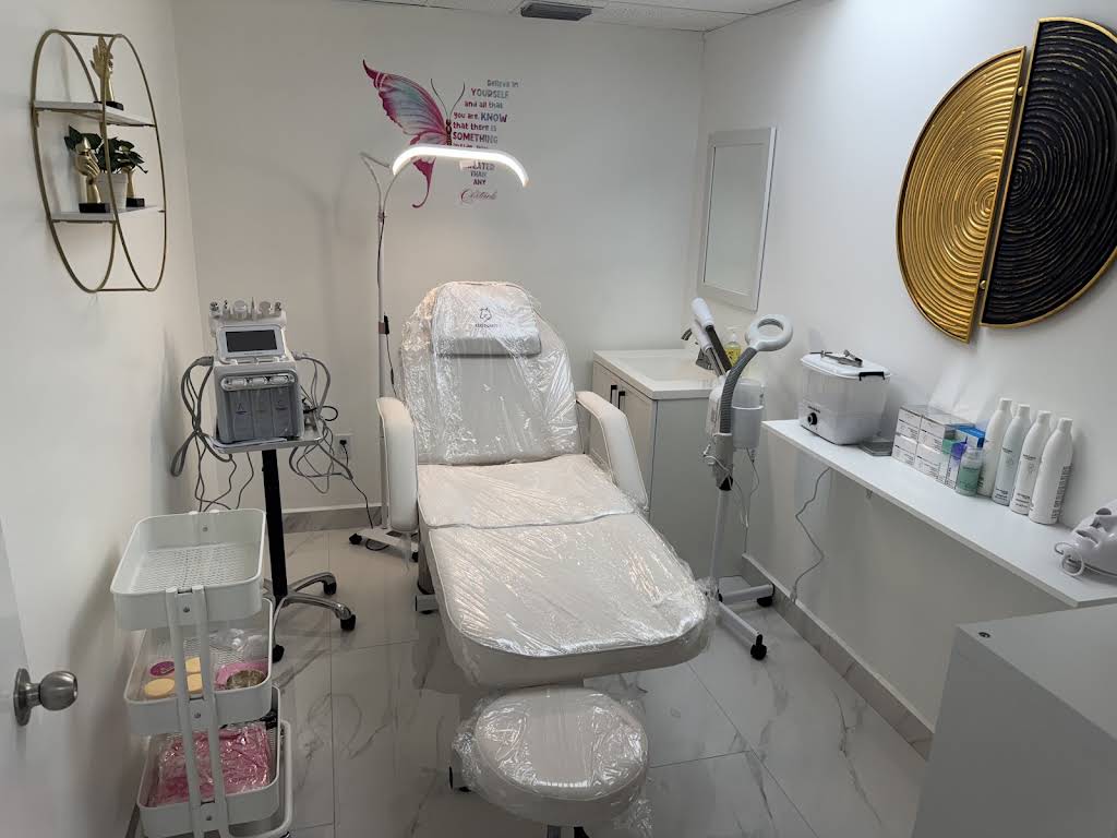 photo of the inside of a salon room